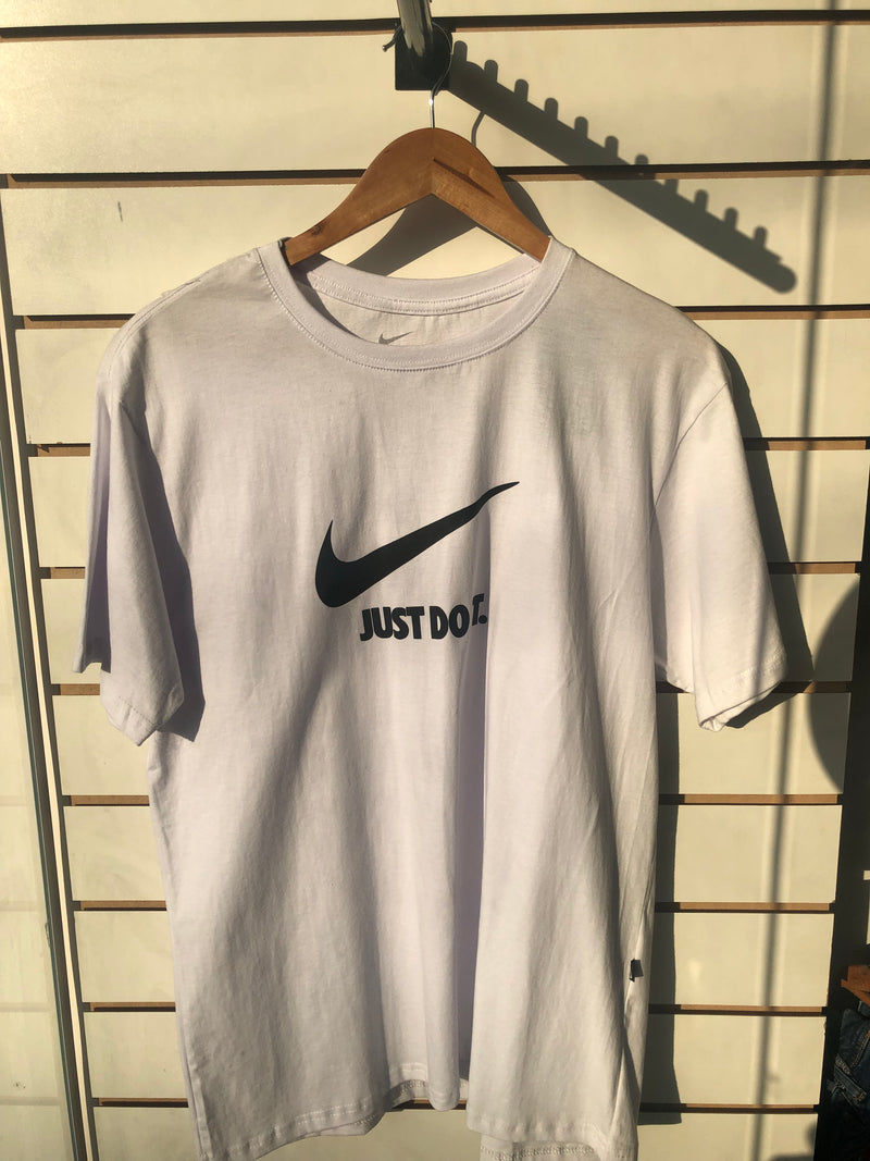 Camisa Nike - Tamanho G